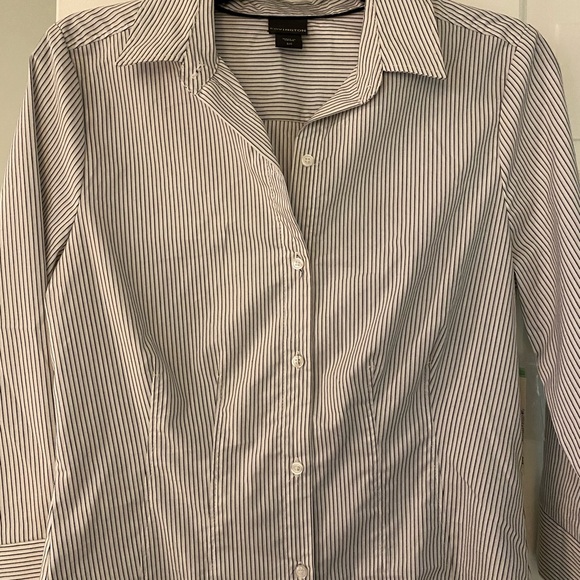 Covington NWT 3/4 Pinstripe Blouse - Picture 4 of 5
